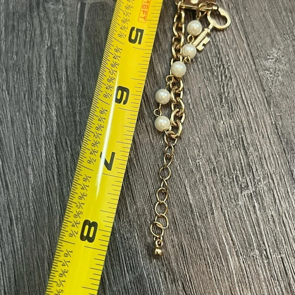 Lock and Key Gold Tone and Pearl Bracelet - Picture 11 of 12
